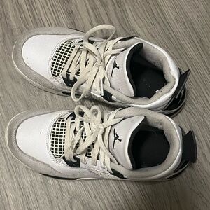Jordan 4s military black